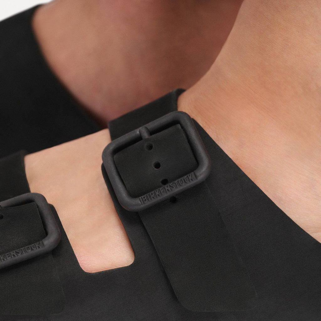Arizona Wire Buckle Nubuck Leather
