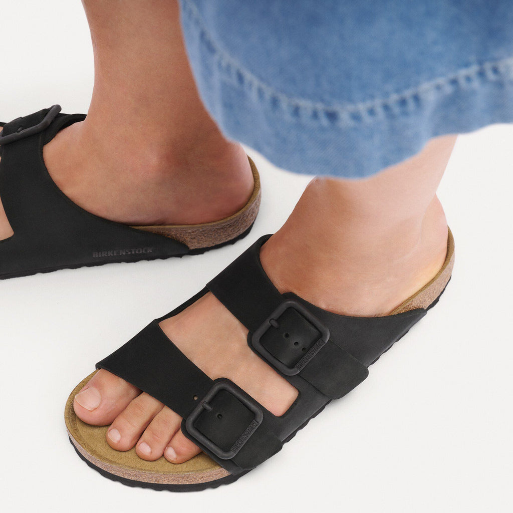 Arizona Wire Buckle Nubuck Leather